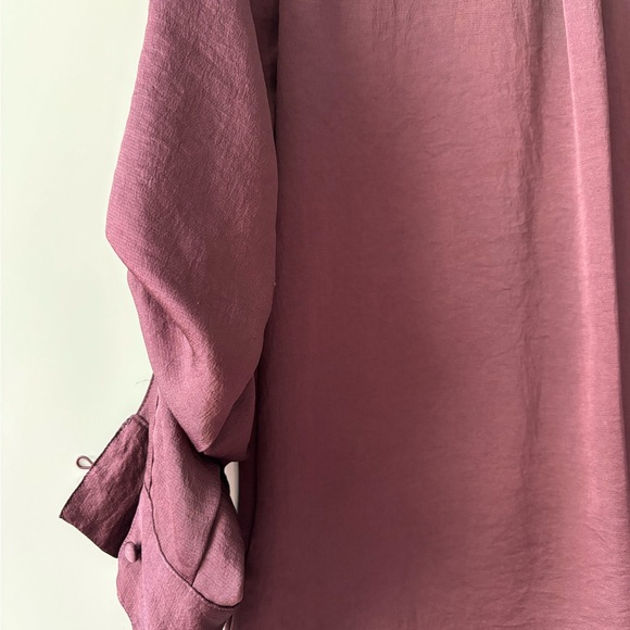 🟡Express Portofino Slim Fit Button Down Blouse - Picture 7 of 8